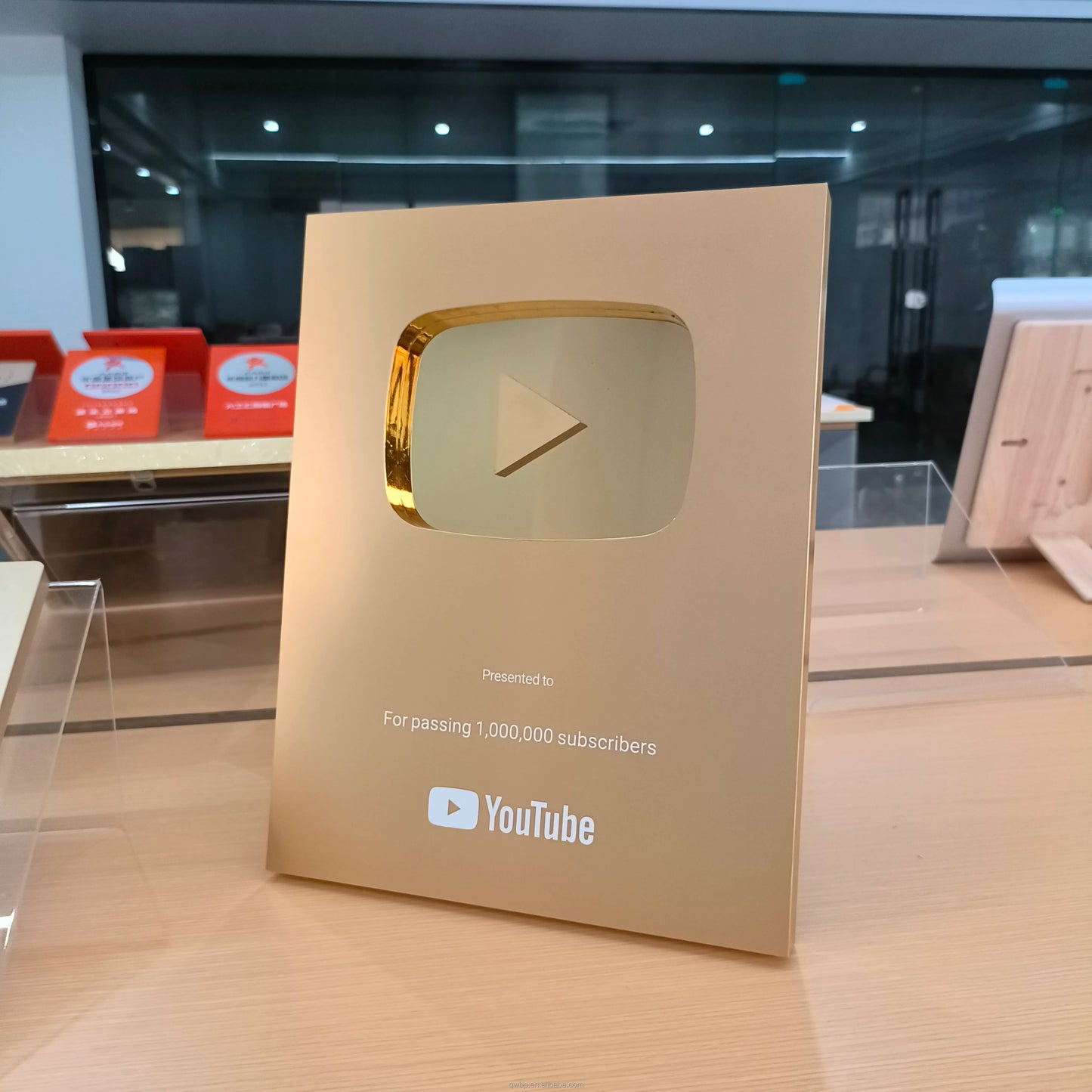 Gold customized name YouTube play button award plaque,custom YouTube award